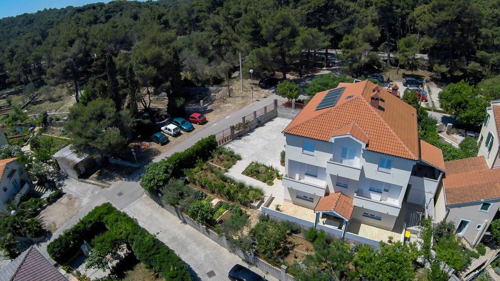 Apartmani Dorita Mali Lošinj Kültér fotó