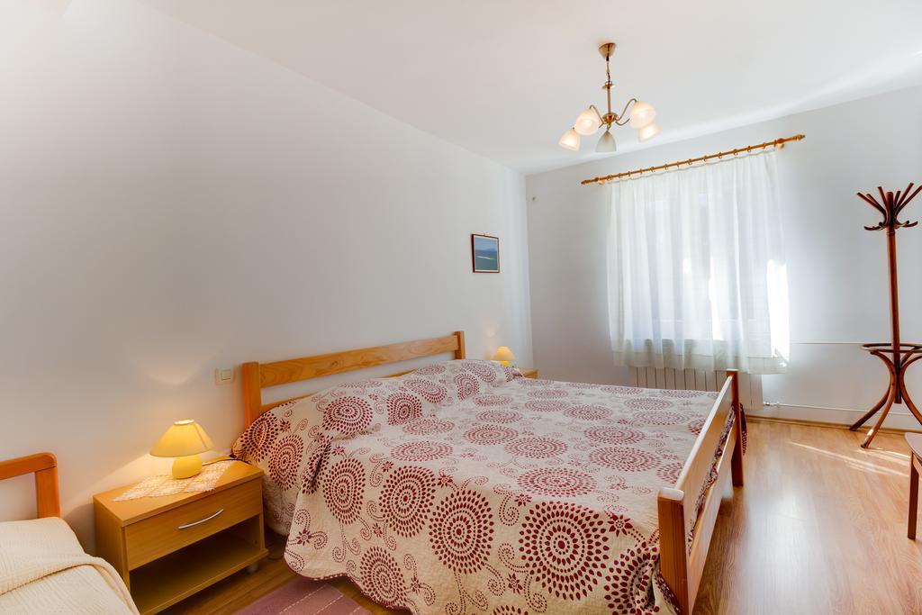 Apartmani Dorita Mali Lošinj Kültér fotó