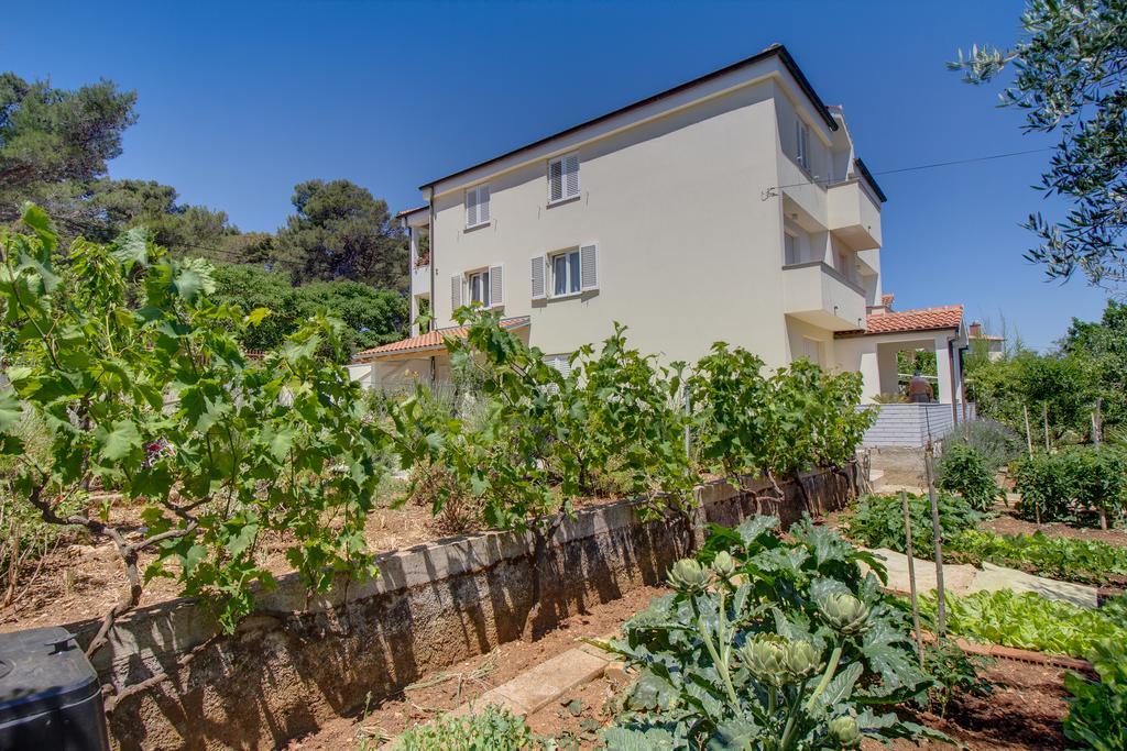 Apartmani Dorita Mali Lošinj Kültér fotó