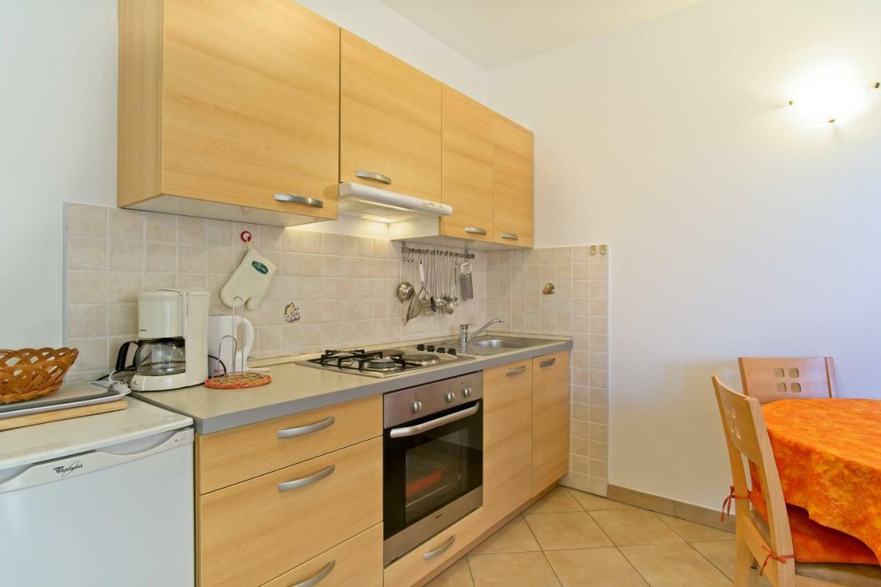 Apartmani Dorita Mali Lošinj Kültér fotó