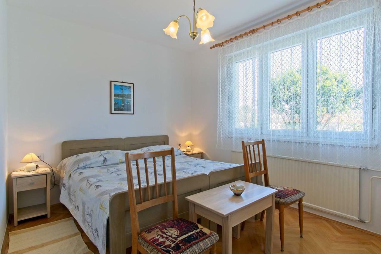 Apartmani Dorita Mali Lošinj Kültér fotó