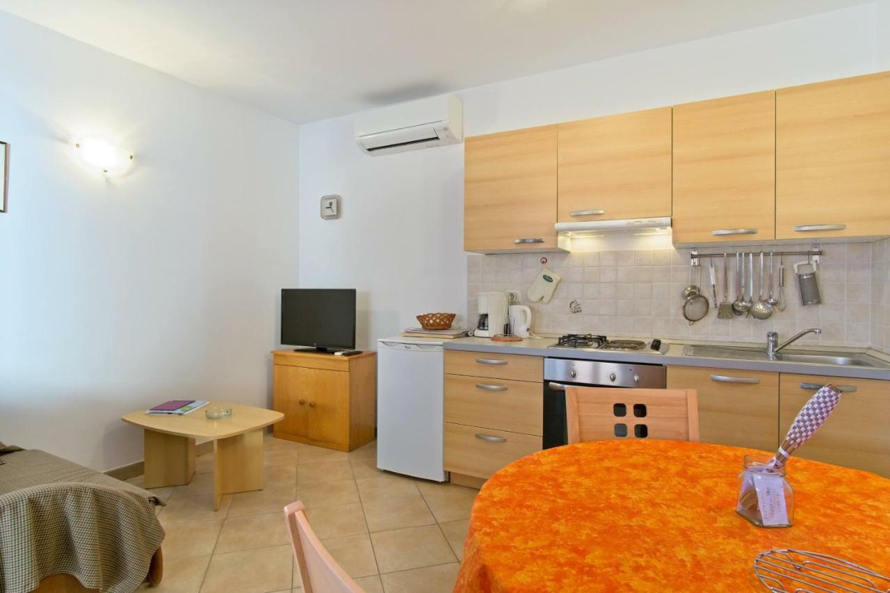Apartmani Dorita Mali Lošinj Kültér fotó