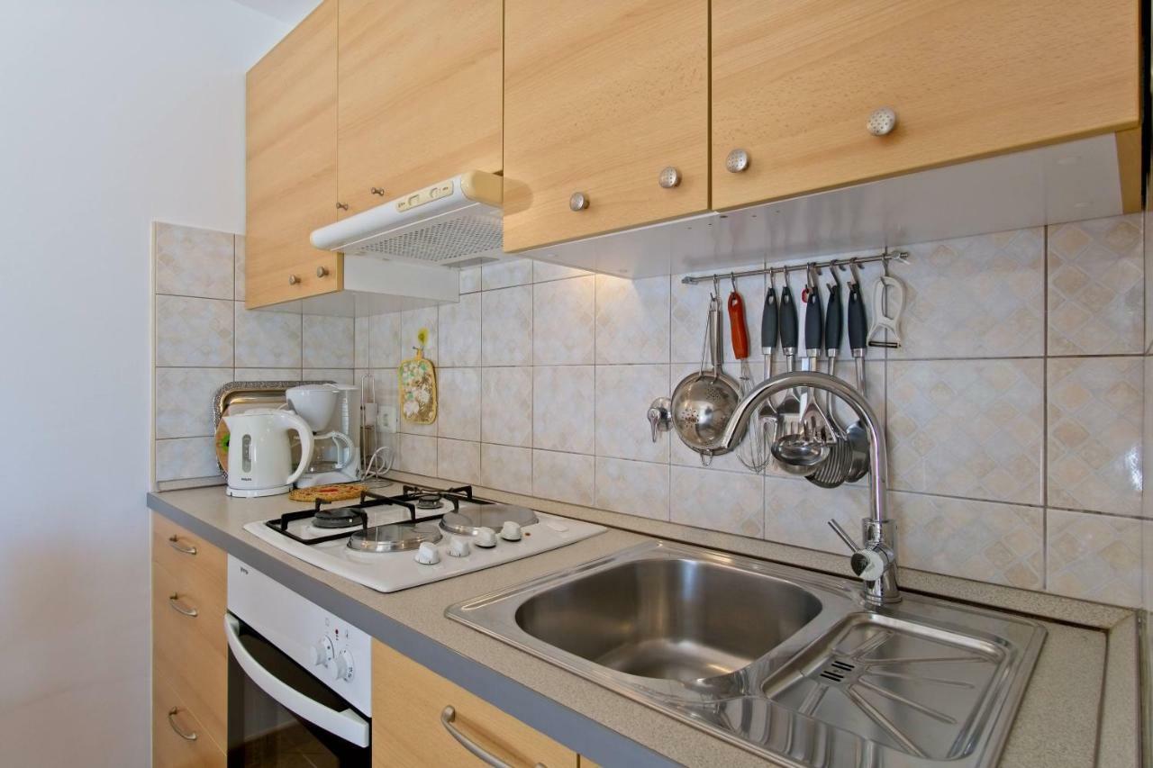 Apartmani Dorita Mali Lošinj Kültér fotó