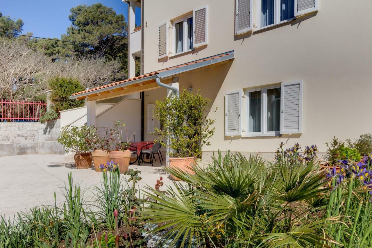 Apartmani Dorita Mali Lošinj Kültér fotó