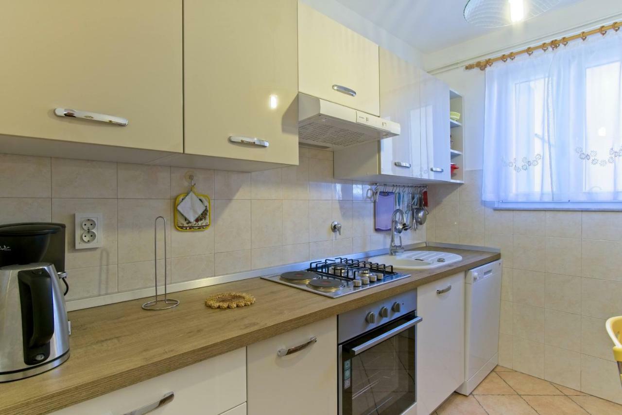 Apartmani Dorita Mali Lošinj Kültér fotó