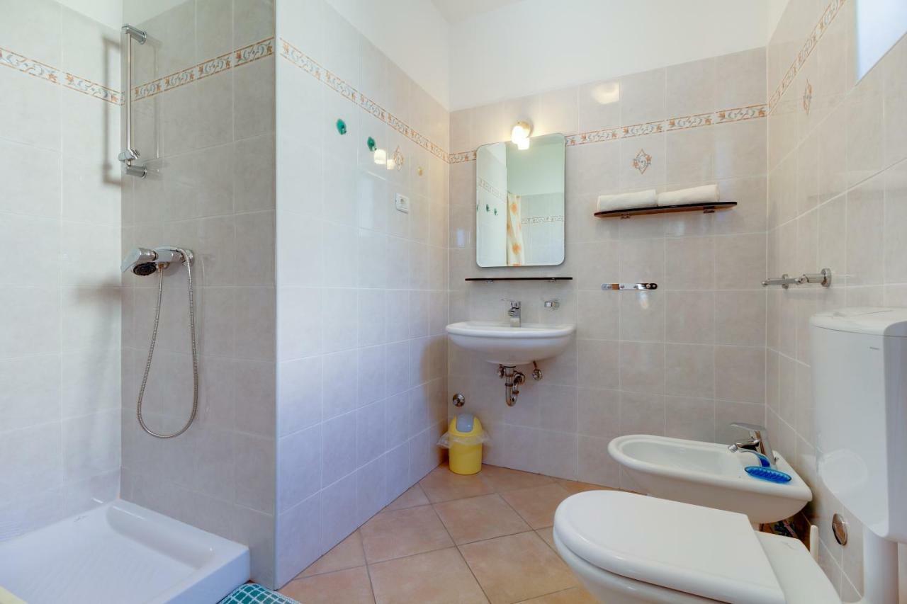 Apartmani Dorita Mali Lošinj Kültér fotó